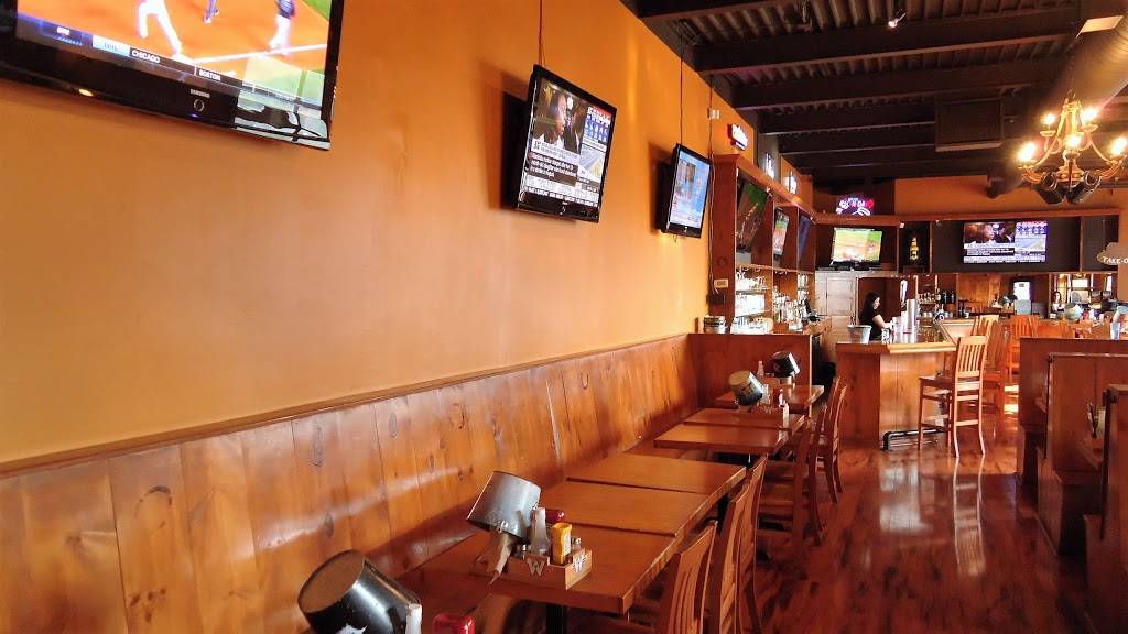 Wild Wing | restaurant | 1 Ellesmere Rd, Scarborough, ON M1R 4B7, Canada | 6473479464 OR +1 647-347-9464