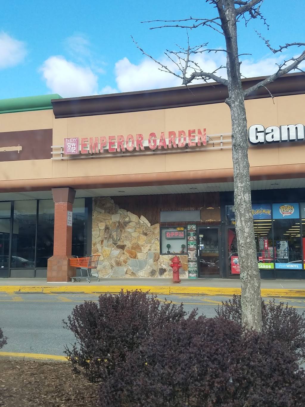 Emperor Garden | restaurant | 3161 Main St, Mohegan Lake, NY 10547, USA | 9145285588 OR +1 914-528-5588