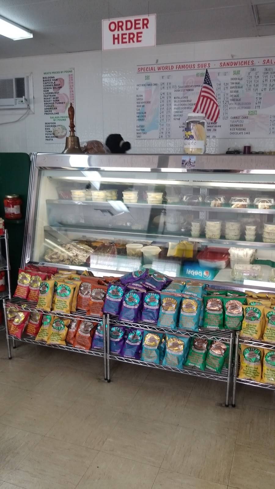 Vinces Deli & Sub Shop | restaurant | 750 S Congress Ave, West Palm Beach, FL 33406, USA | 5616864907 OR +1 561-686-4907