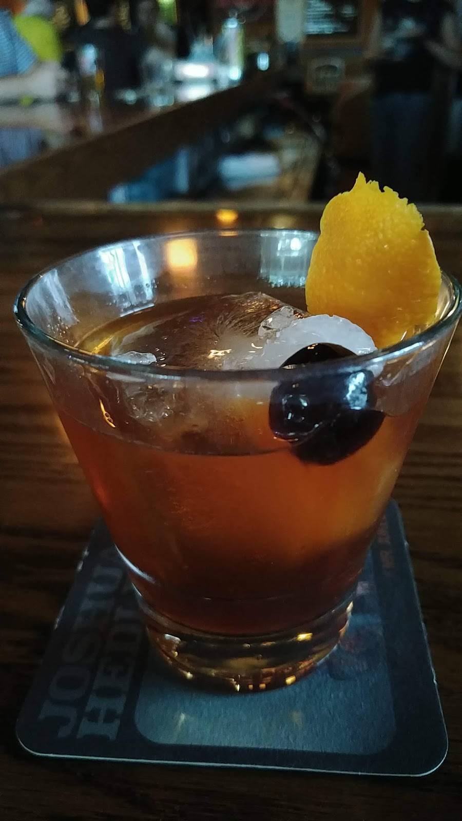 Dees Country Cocktail Lounge | night club | 102 E Palestine Ave, Madison, TN 37115, USA | 6158528827 OR +1 615-852-8827