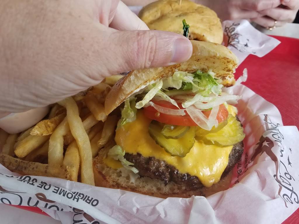 The Longhorn Cafe | cafe | 3150 SE Military Dr # 106, San Antonio, TX 78223, USA | 2103596602 OR +1 210-359-6602