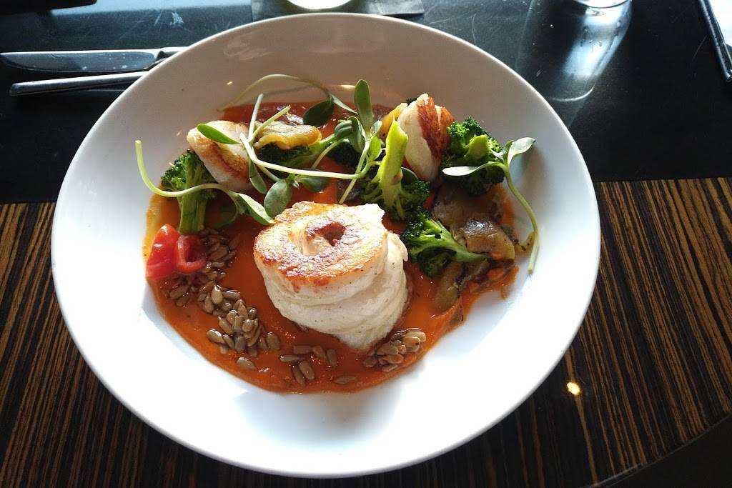 R2L Restaurant | restaurant | 50 S 16th St 37th floor, Philadelphia, PA 19102, USA | 2155645337 OR +1 215-564-5337