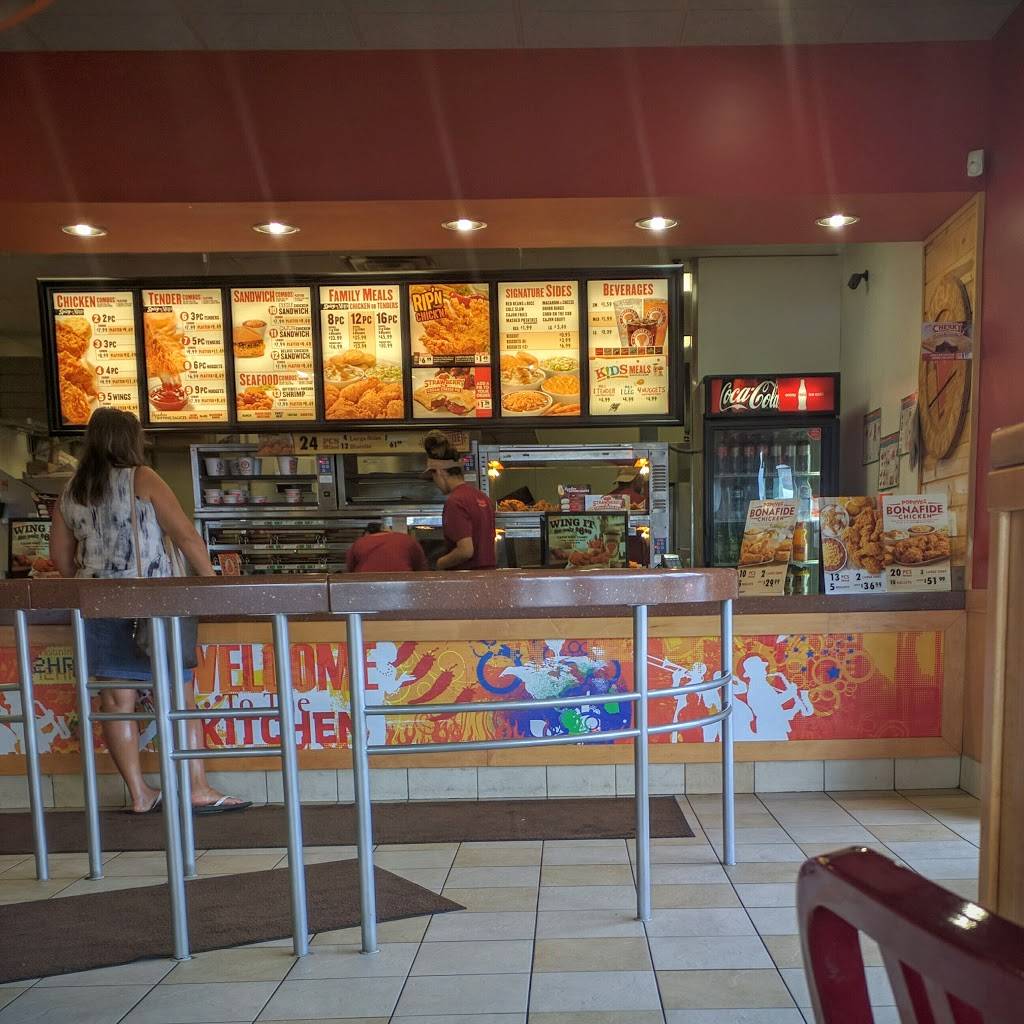 Popeyes Louisiana Kitchen | restaurant | 180 Sandalwood Pkwy E, Brampton, ON L6Z 4N5, Canada | 9054957575 OR +1 905-495-7575