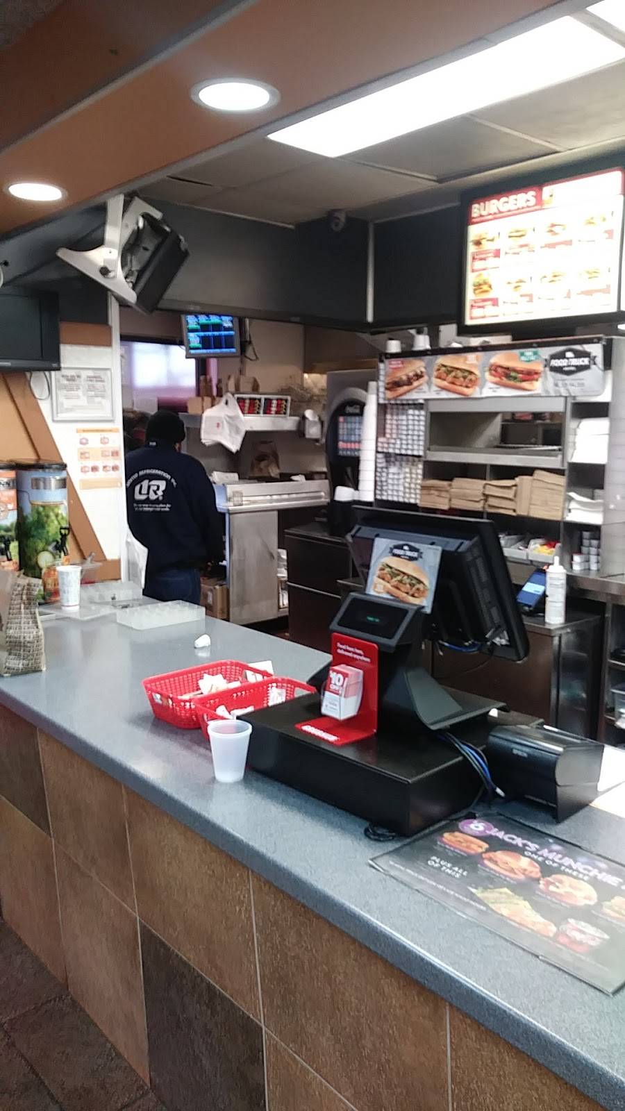 Jack in the Box | restaurant | 9661 Skillman St, Dallas, TX 75243, USA | 2143403321 OR +1 214-340-3321