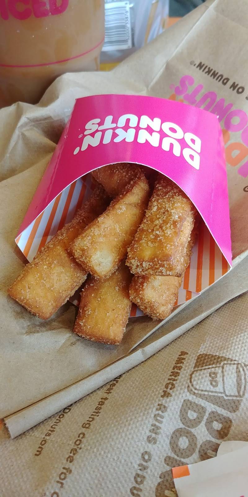 Dunkin | bakery | 1551 Washington Ave, Philadelphia, PA 19146, USA | 2157350158 OR +1 215-735-0158