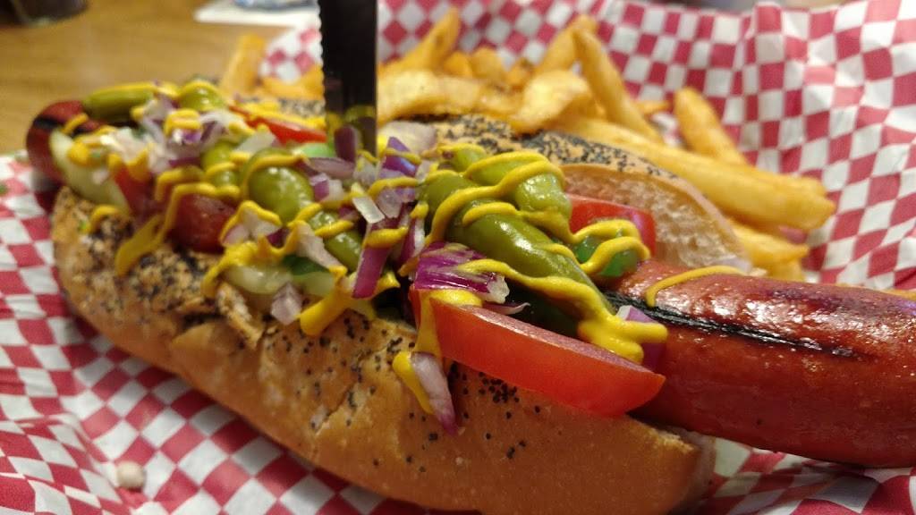 Rock & Brews | restaurant | 6897 S Semoran Blvd, Orlando, FL 32822, USA | 4075129383 OR +1 407-512-9383