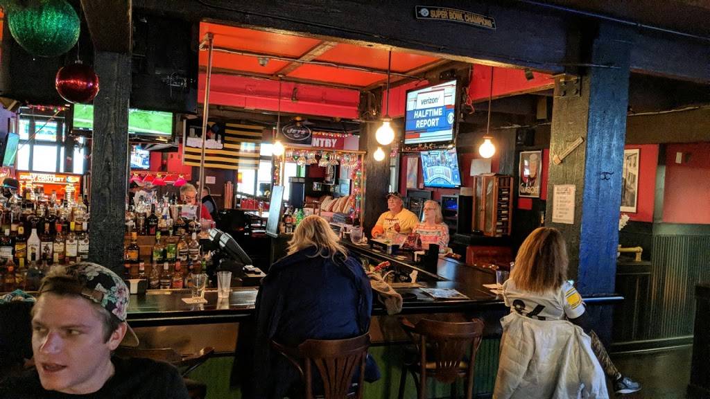 Alley Cat Restaurant | restaurant | 2 S Whiting St, Alexandria, VA 22304, USA | 7034610450 OR +1 703-461-0450