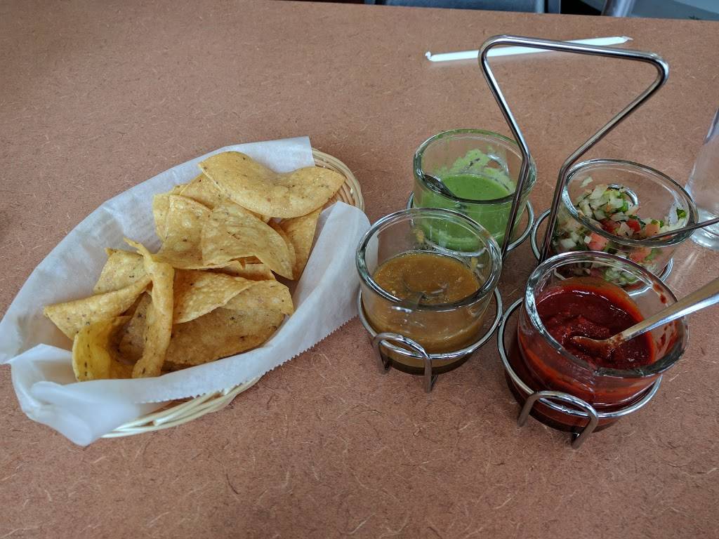 Chavez Restaurant | restaurant | 5239 N Central Ave, Chicago, IL 60630, USA | 7736287430 OR +1 773-628-7430