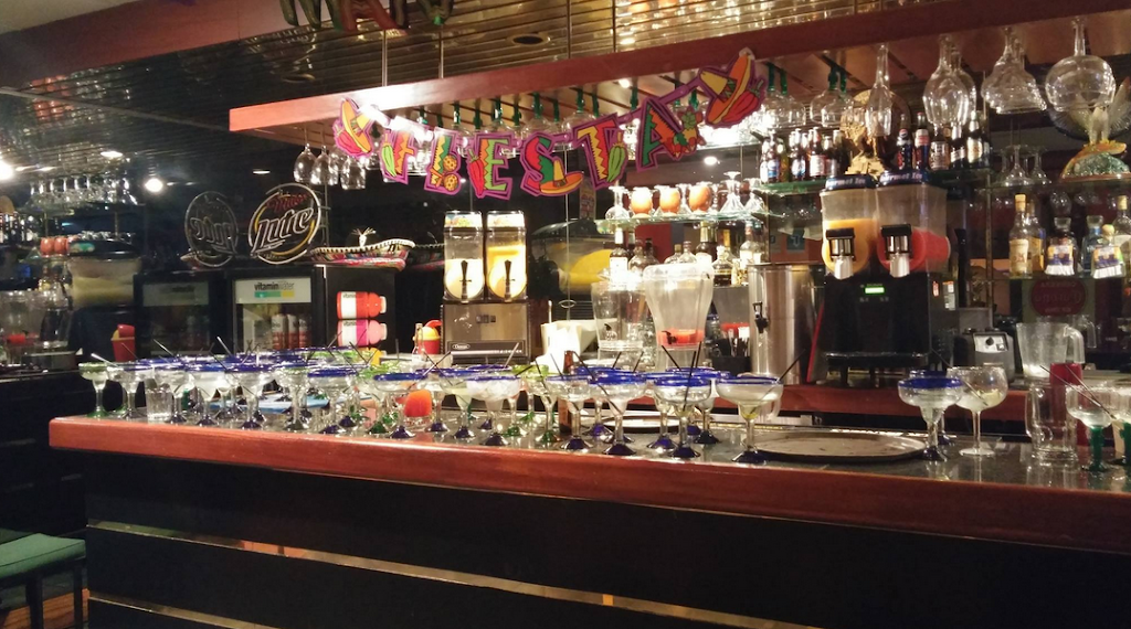 El Aguila Real Mexican Restaurant | meal takeaway | 4351 Merle Hay Rd, Des Moines, IA 50310, USA | 5152549453 OR +1 515-254-9453