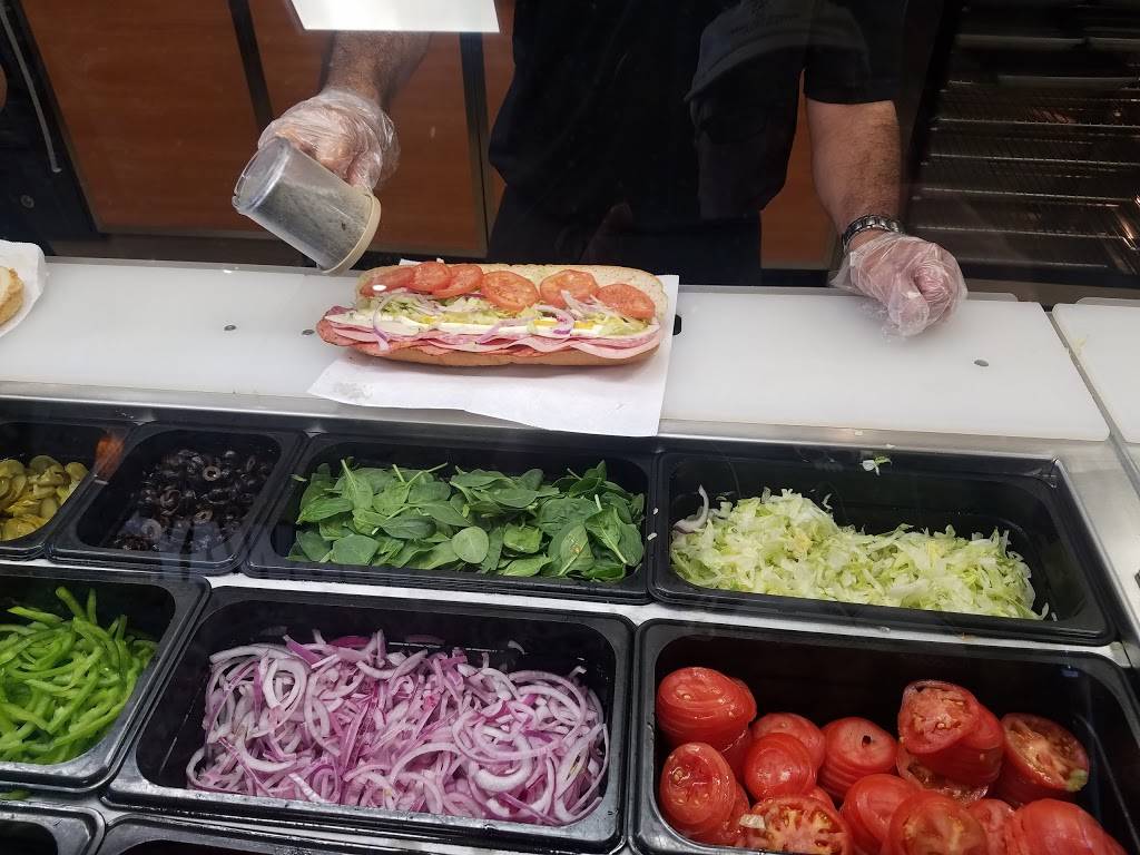 Subway Restaurants | restaurant | 2301 Artesia Blvd #11, Redondo Beach, CA 90278, USA | 3103708882 OR +1 310-370-8882