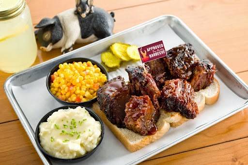 Real Urban Barbecue - Highland Park | restaurant | 610 Central Ave #177, Highland Park, IL 60035, USA | 8479476474 OR +1 847-947-6474