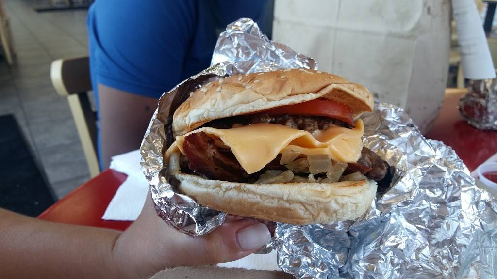 Five Guys | meal takeaway | 6783 Manatee Ave W, Bradenton, FL 34209, USA | 9417943700 OR +1 941-794-3700