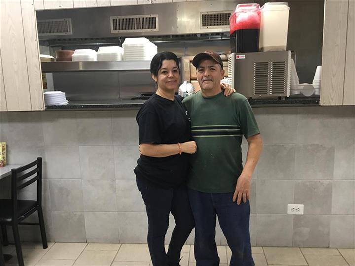 Sal’s Pizza & Authentic Mexican Food | restaurant | 10653 S Pulaski Rd, Chicago, IL 60655, USA | 7732538244 OR +1 773-253-8244