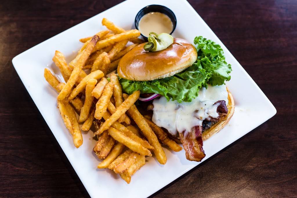 Black Rock Bar & Grill - Brandon | restaurant | 804 Providence Rd, Brandon, FL 33511, USA | 8134454111 OR +1 813-445-4111