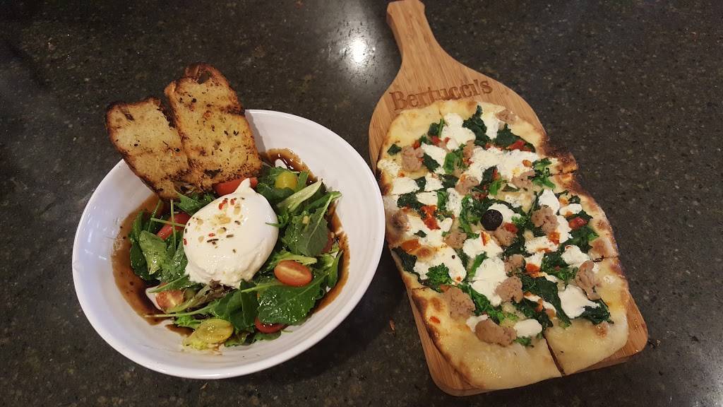 Bertuccis Italian Restaurant | restaurant | 860 Bethlehem Pike, North Wales, PA 19454, USA | 2674985538 OR +1 267-498-5538