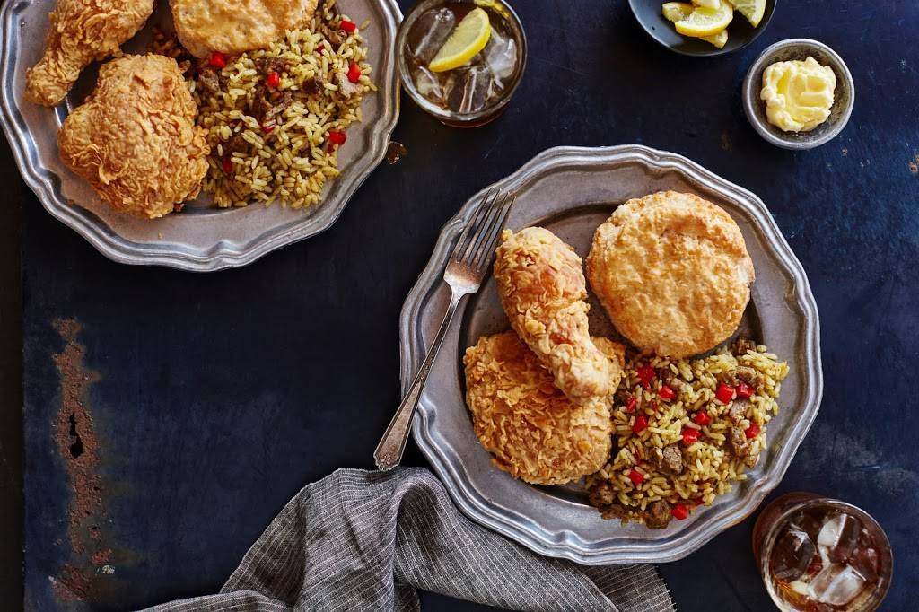 Bojangles Famous Chicken n Biscuits | restaurant | 150 Mortown Way, Shelbyville, KY 40065, USA | 5028442152 OR +1 502-844-2152