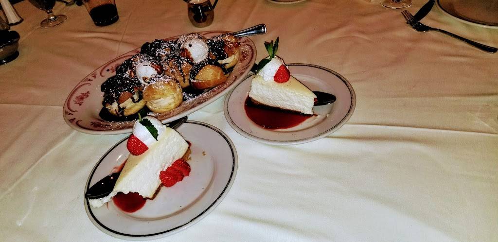 Maggianos Little Italy | restaurant | Freedom Commons, 1847 Freedom Dr, Naperville, IL 60563, USA | 6305362270 OR +1 630-536-2270