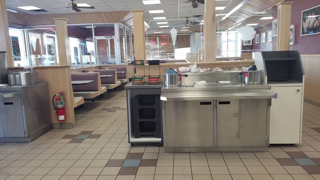 Braums Ice Cream & Burger Restaurant | restaurant | 3641 N Rock Rd, Wichita, KS 67226, USA | 3166341470 OR +1 316-634-1470