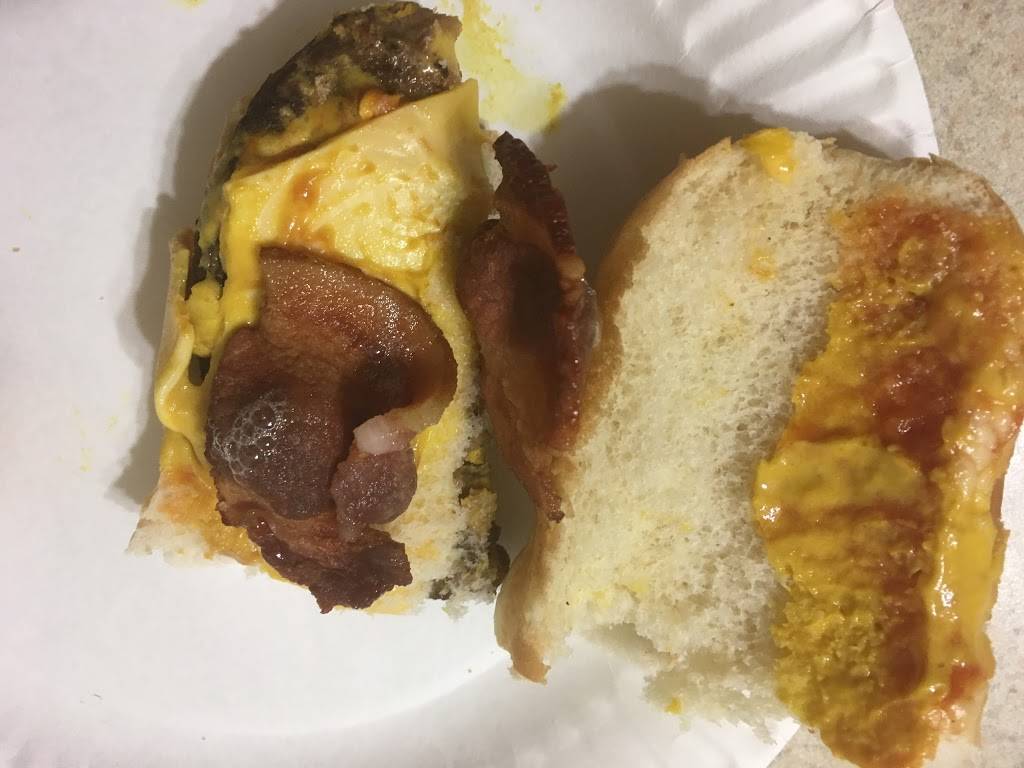 Mr. Bobbys Chicken | restaurant | 2810 Edmondson Ave, Baltimore, MD 21223, USA | 4102336538 OR +1 410-233-6538