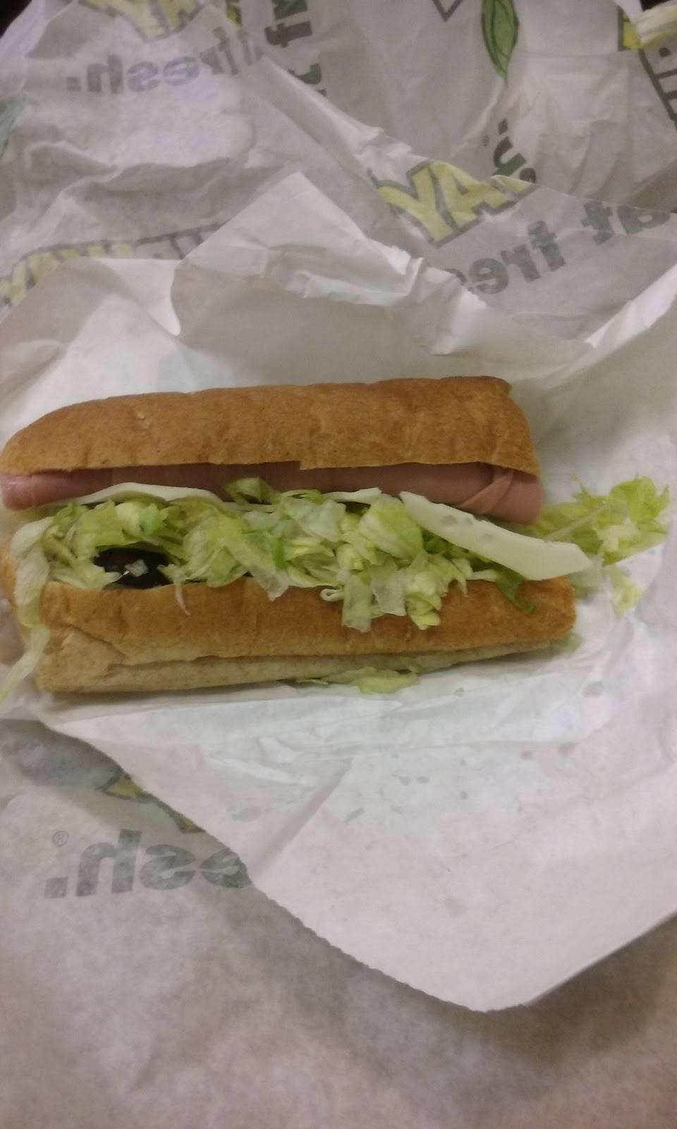 Subway Restaurants | restaurant | 7461 Manatee Ave W, Bradenton, FL 34209, USA | 9417948332 OR +1 941-794-8332