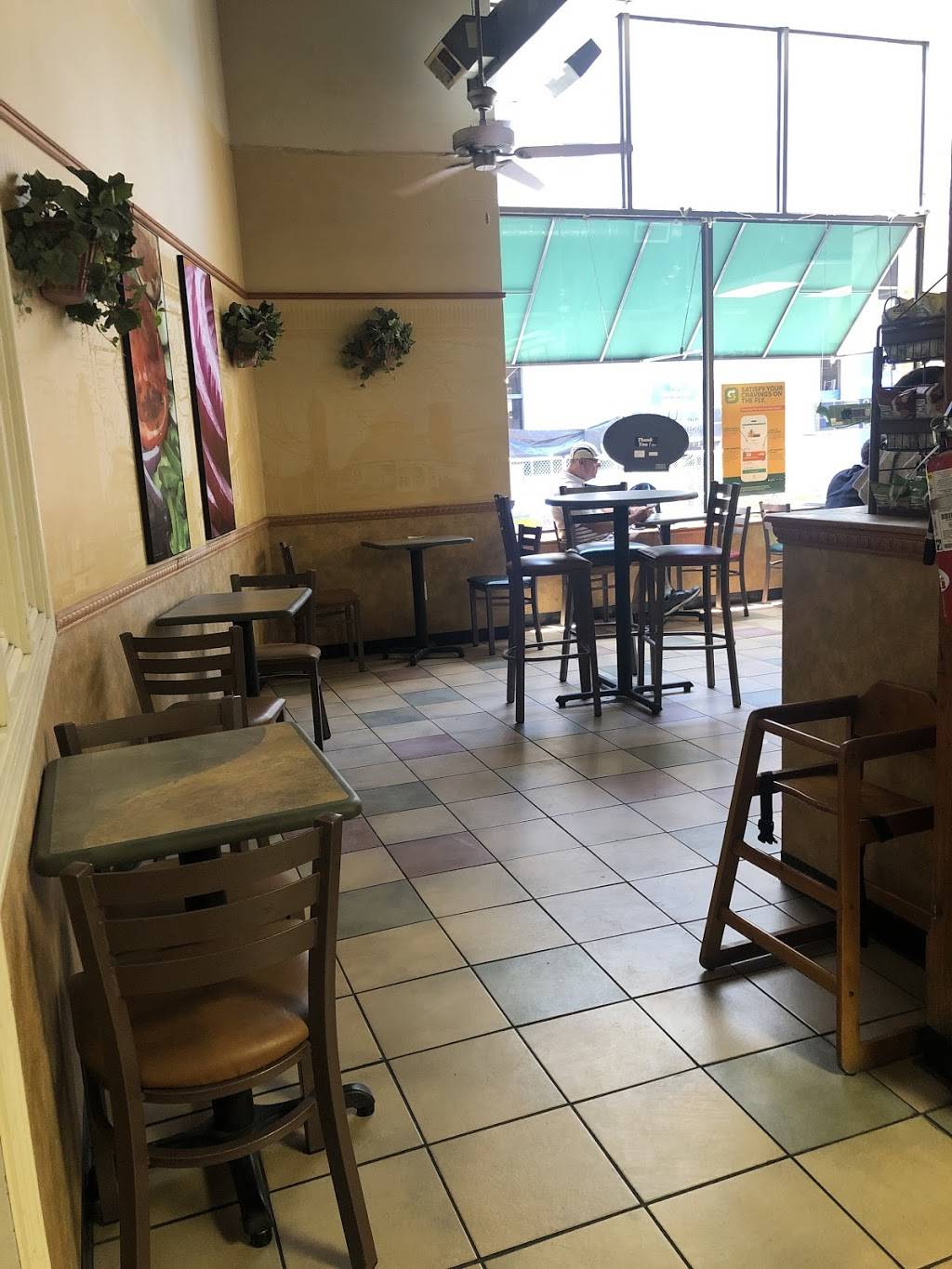 Subway | restaurant | 509 Elm St, Dallas, TX 75202, USA | 2146519268 OR +1 214-651-9268