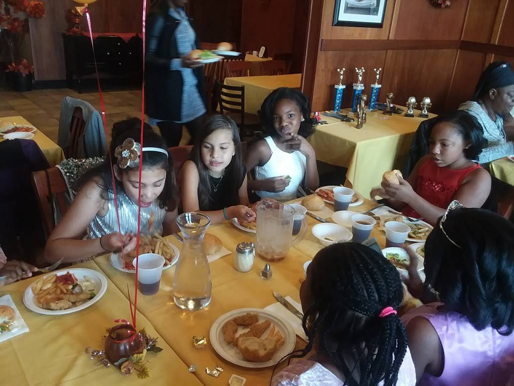 Mangia with Gigi & Mike | restaurant | 971 Main St, Watertown, CT 06795, USA | 8602749800 OR +1 860-274-9800