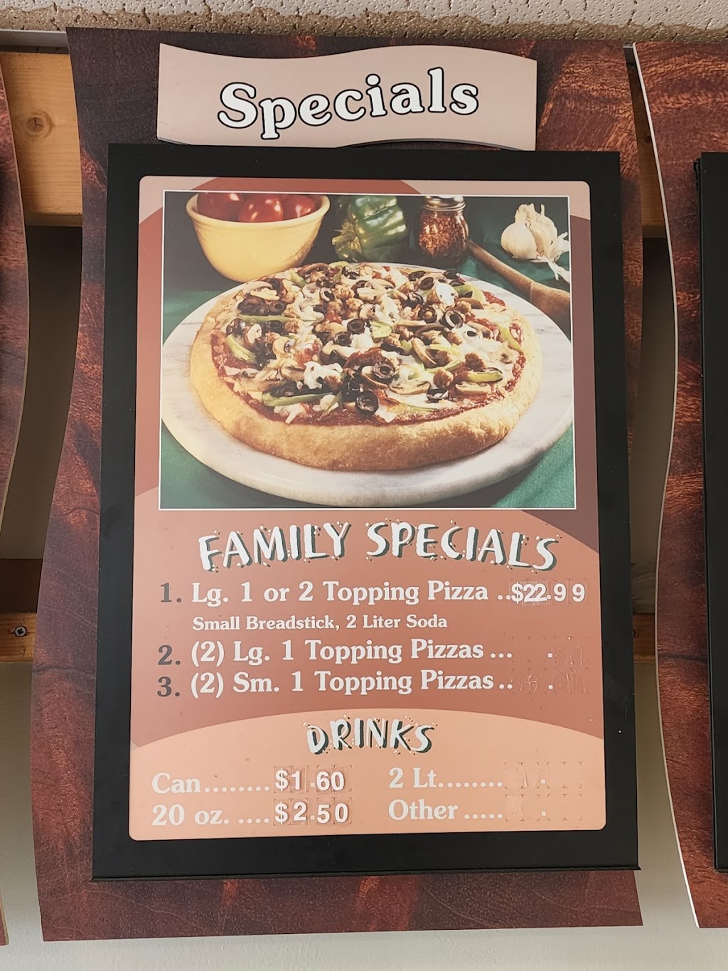 Lincoln House Of Pizza | restaurant | 38 Main St, Lincoln, ME 04457, USA | 2077942526 OR +1 207-794-2526