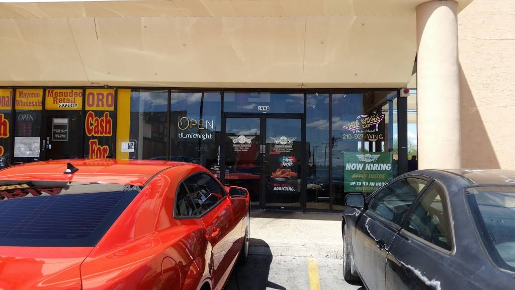 Wingstop | restaurant | 6998 S Zarzamora St, San Antonio, TX 78224, USA | 2109279464 OR +1 210-927-9464