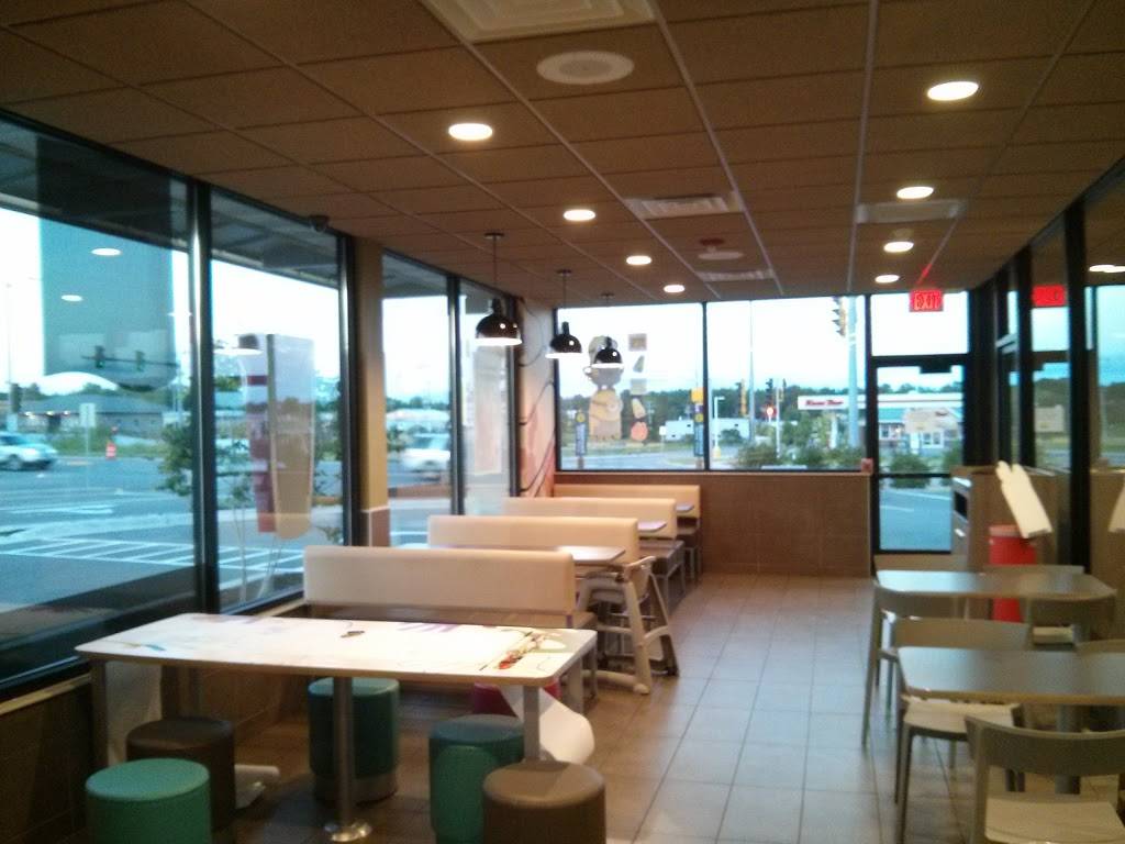 McDonalds | cafe | 4702 Rib Mountain Dr Rd, Wausau, WI 54401, USA | 7153554874 OR +1 715-355-4874