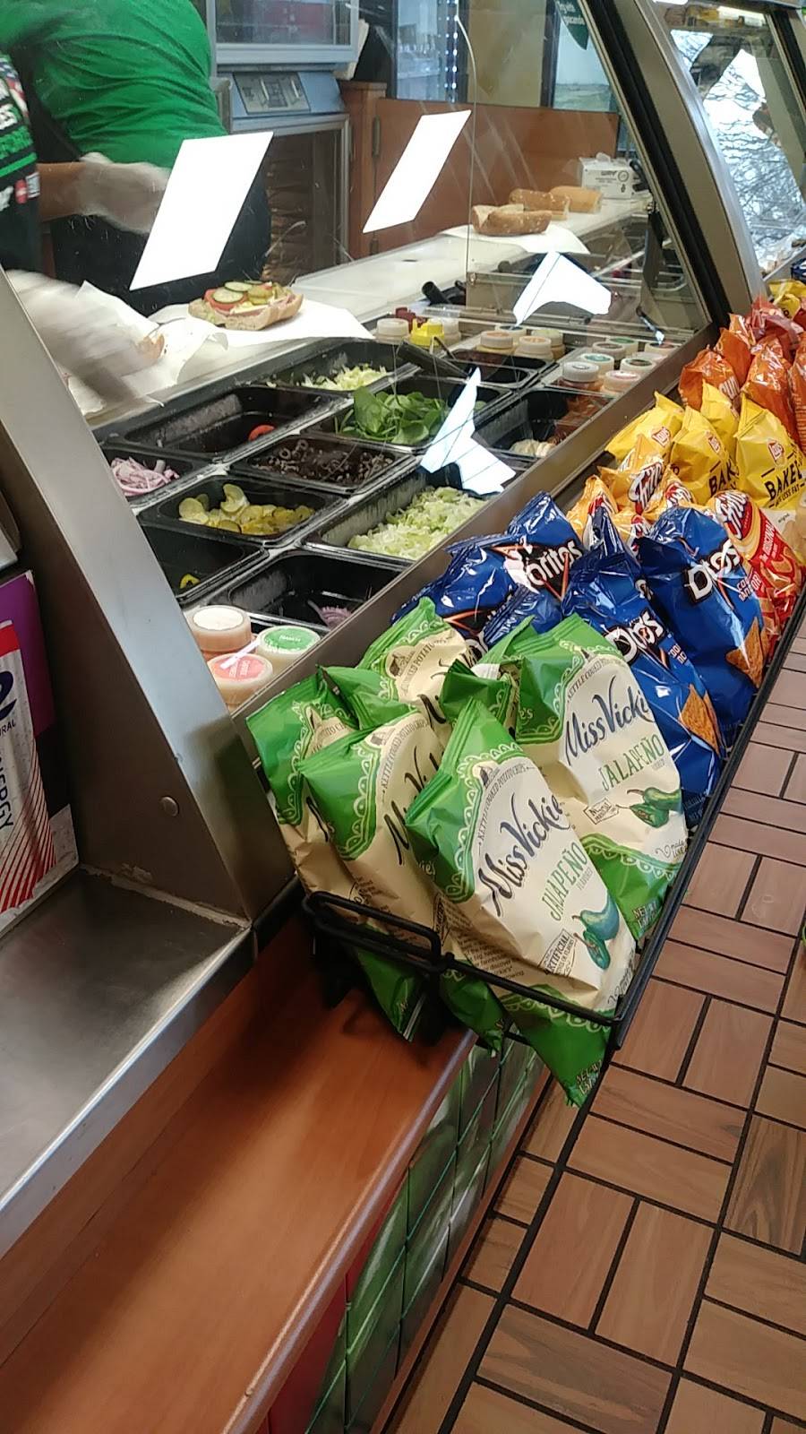 Subway Restaurants | restaurant | 533 W N 22nd St, Louisville, KY 40212, USA | 5027420311 OR +1 502-742-0311