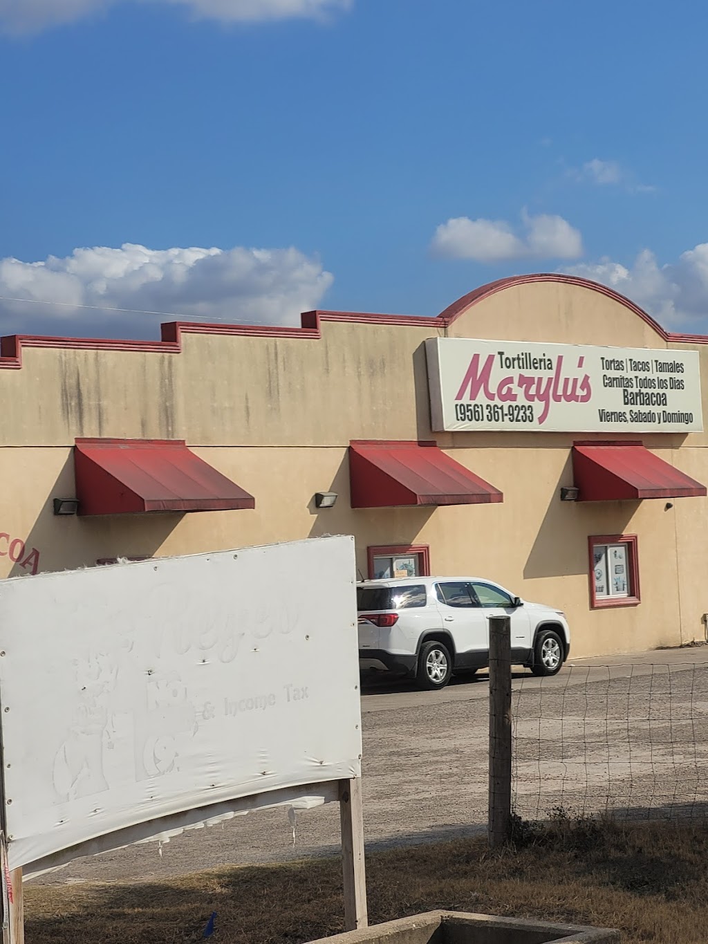 Marylu’s | restaurant | 24096 US-281, San Benito, TX 78586, USA | 9563619233 OR +1 956-361-9233