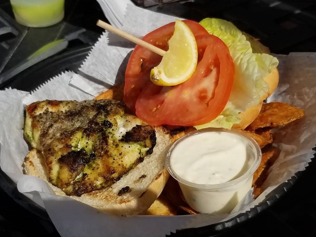 Tate Island Grill | restaurant | 500 Mandalay Ave, Clearwater Beach, FL 33767, USA | 7274412425 OR +1 727-441-2425