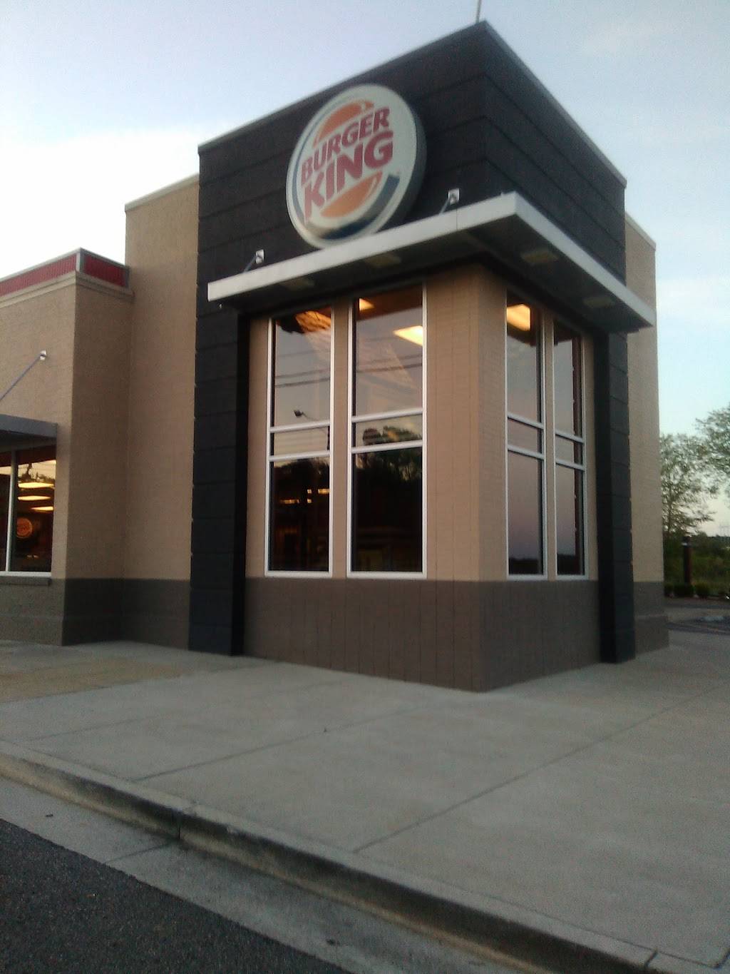 Burger King | restaurant | 21 Medical Center Dr, Dawsonville, GA 30534, USA | 7064006344 OR +1 706-400-6344