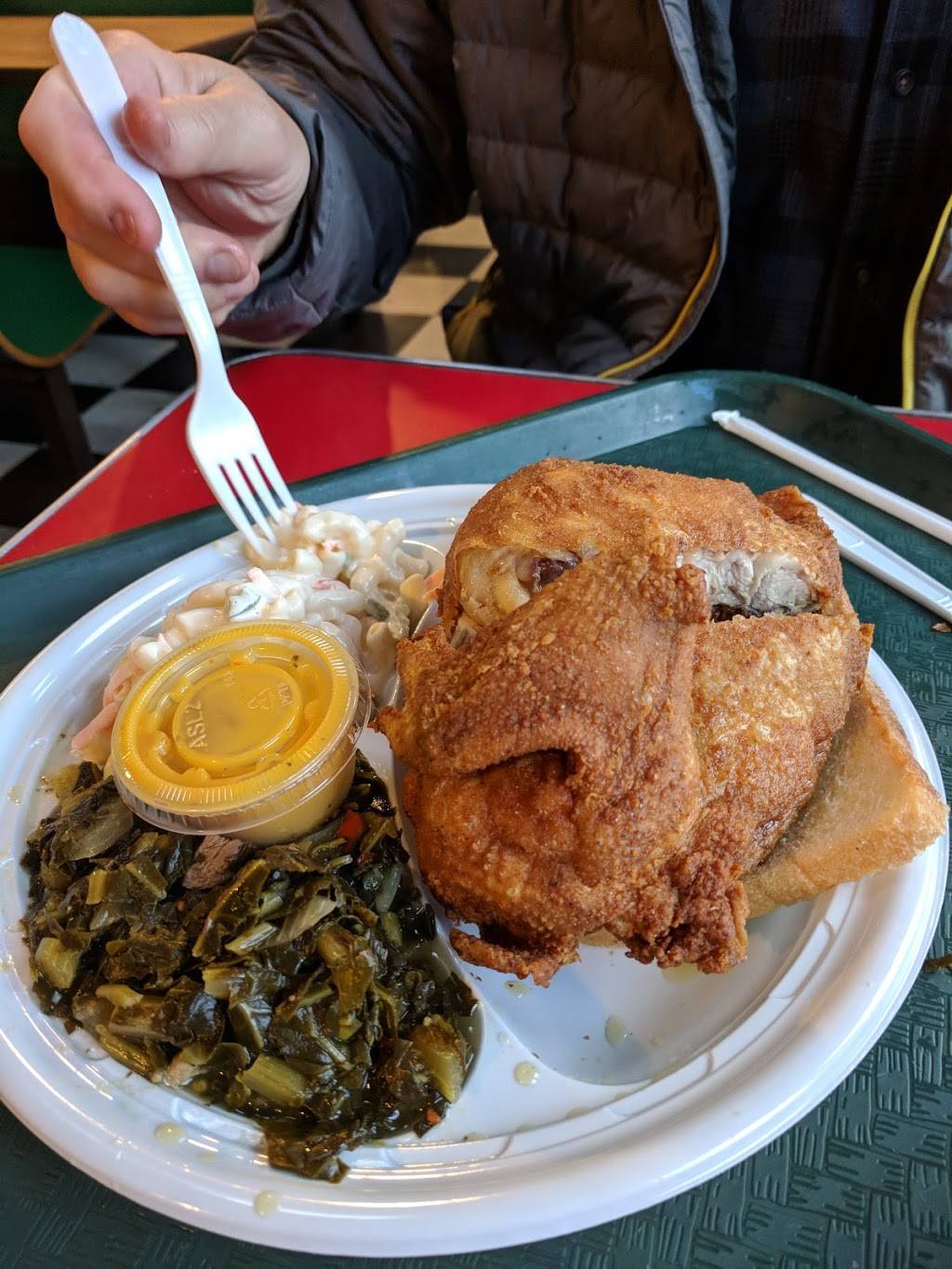 Spicys | restaurant | 225 W Main St, Riverhead, NY 11901, USA | 6317272781 OR +1 631-727-2781