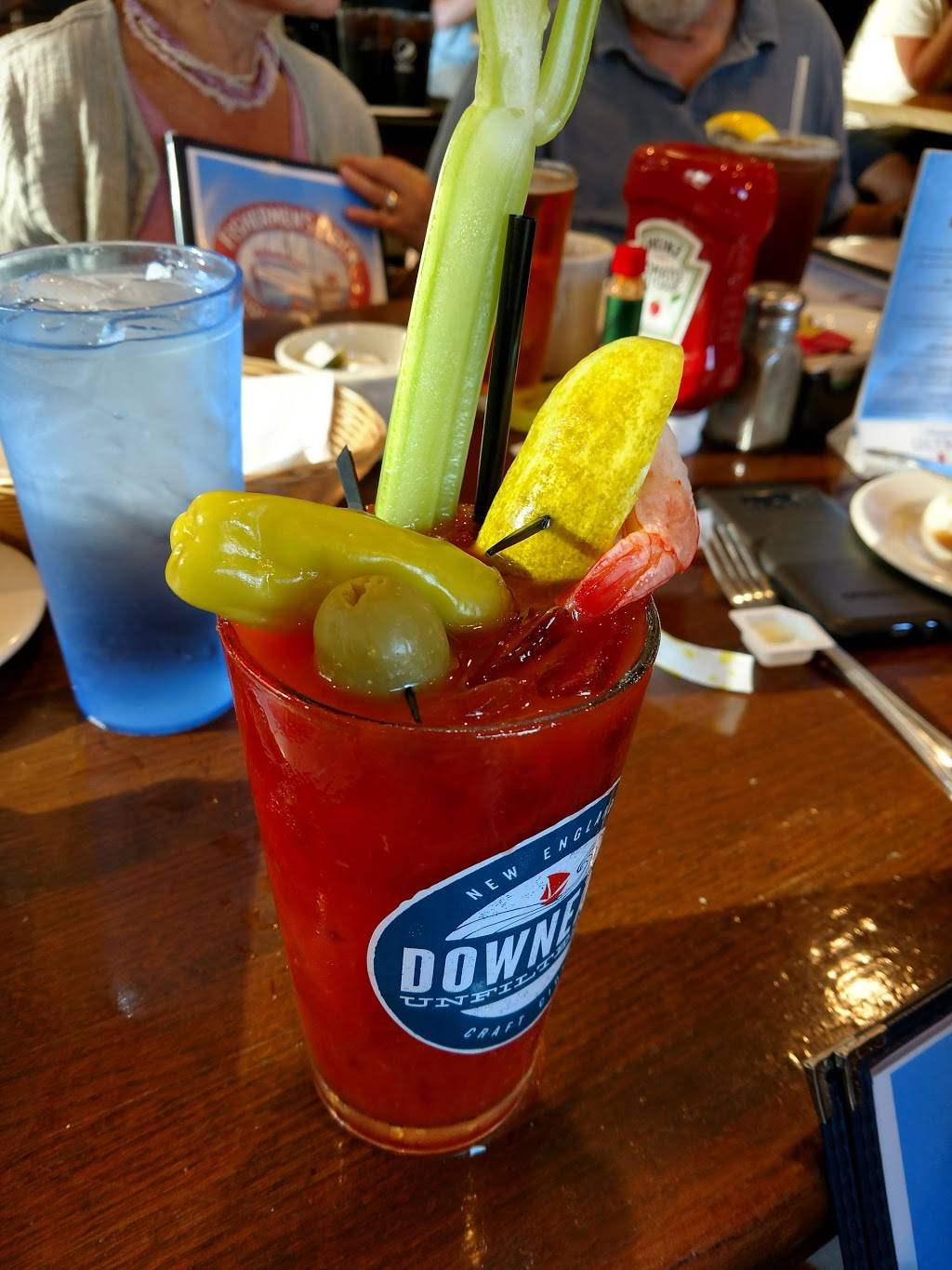 Fishermens Dock | restaurant | 674 US-1, York, ME 03909, USA | 2073518100 OR +1 207-351-8100