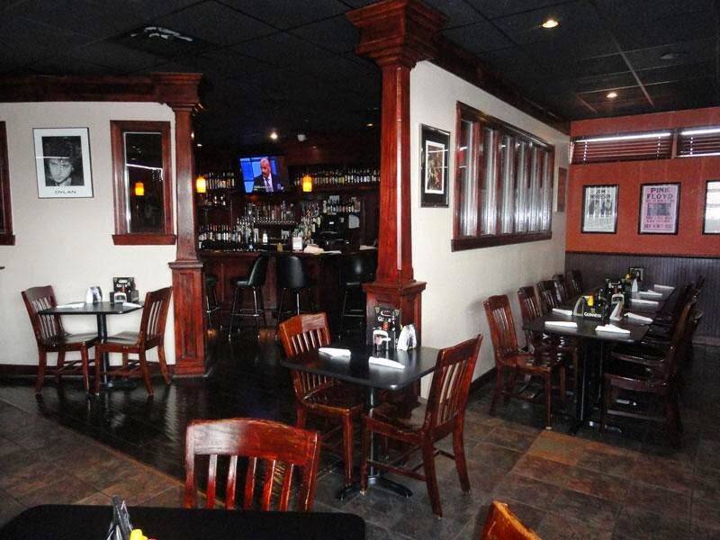 Mojos Pub -n- Grill | restaurant | 6292 Mahoning Ave, Austintown, OH 44515, USA | 3307936656 OR +1 330-793-6656