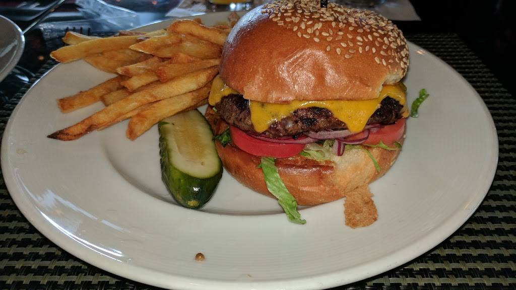 Marlows Tavern | restaurant | J1, 547 N Alafaya Trail, Orlando, FL 32828, USA | 4077570606 OR +1 407-757-0606