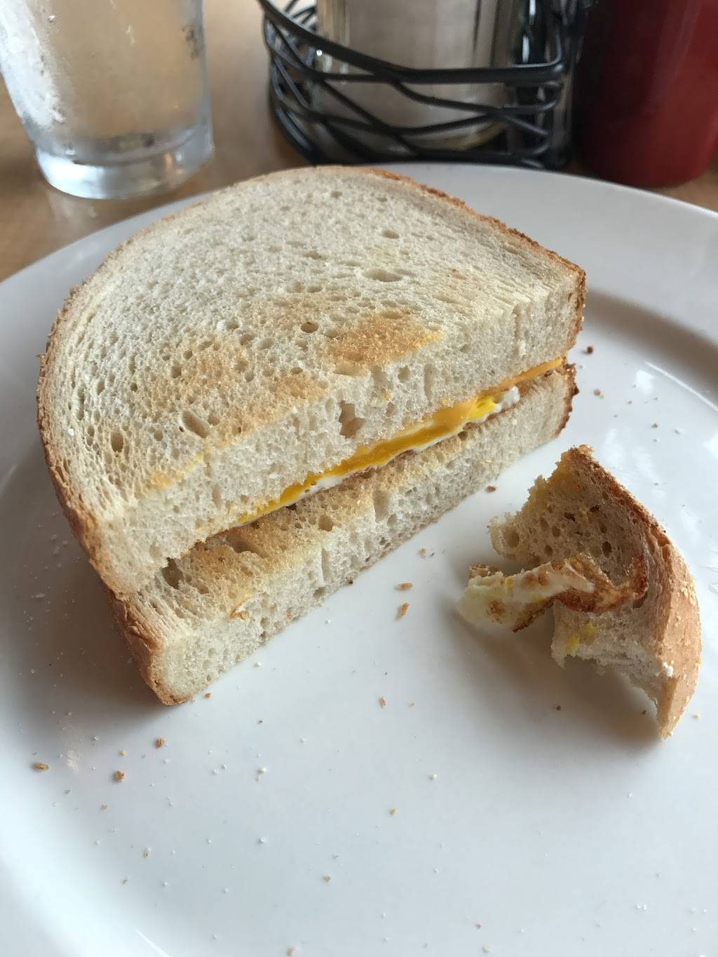 Midtown Zefs | restaurant | 4160 Woodward Ave, Detroit, MI 48201, USA | 3138311210 OR +1 313-831-1210