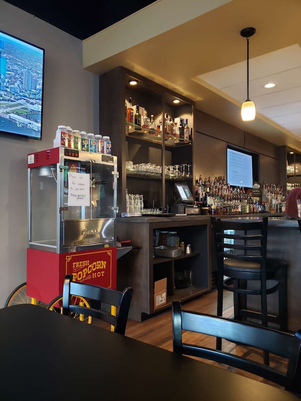 Big Billys Bar & Grill | restaurant | 437 E Mill St, Plymouth, WI 53073, USA | 2626614115 OR +1 262-661-4115