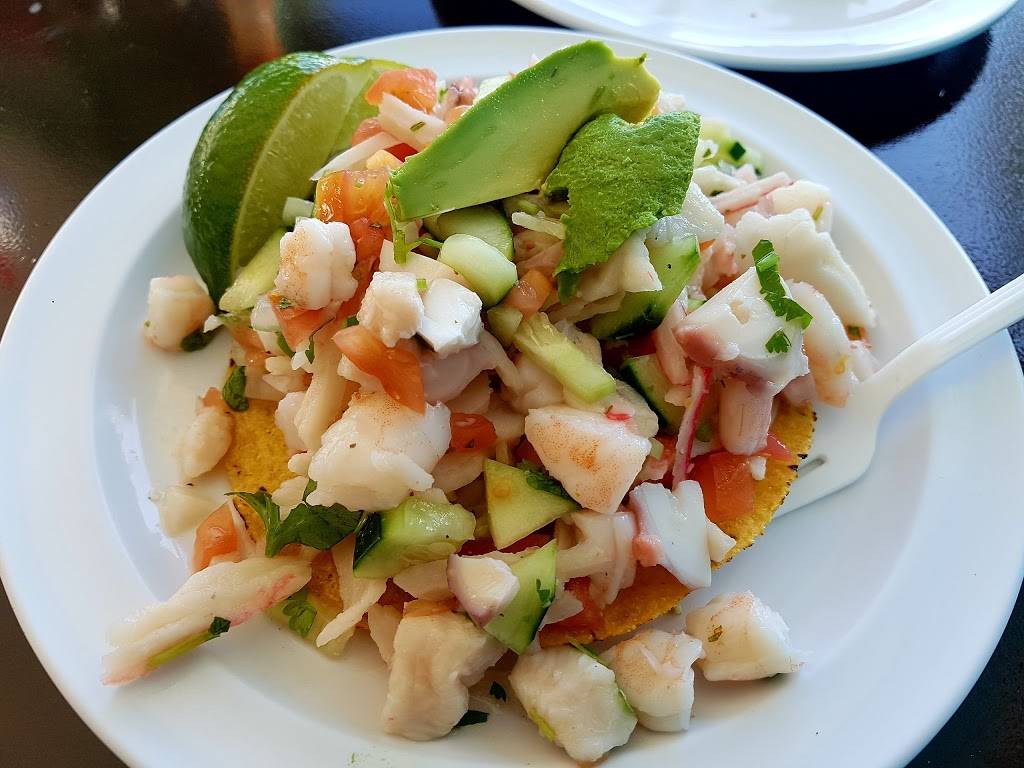 Playas Ceviche & Tortas | restaurant | 4501 E Carson St Suite# 113, Long Beach, CA 90808, USA | 5623773645 OR +1 562-377-3645