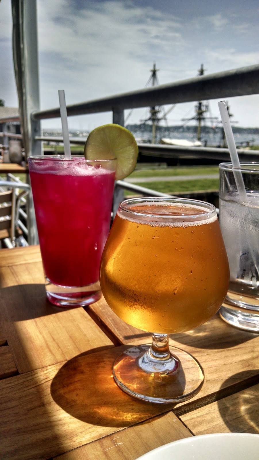 Sea Level Oyster Bar | restaurant | 94 Wharf St, Salem, MA 01970, USA | 9787410555 OR +1 978-741-0555