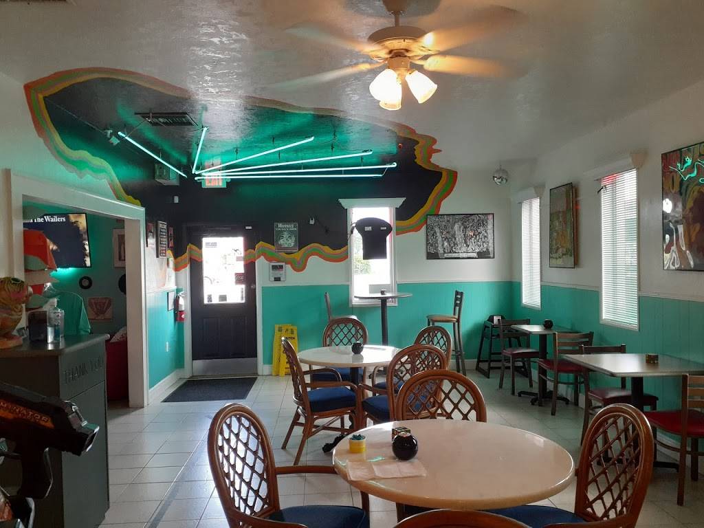 Hippie Trippy Ice Cream Experience | restaurant | 12730 McGregor Blvd, Fort Myers, FL 33919, USA | 2399859895 OR +1 239-985-9895