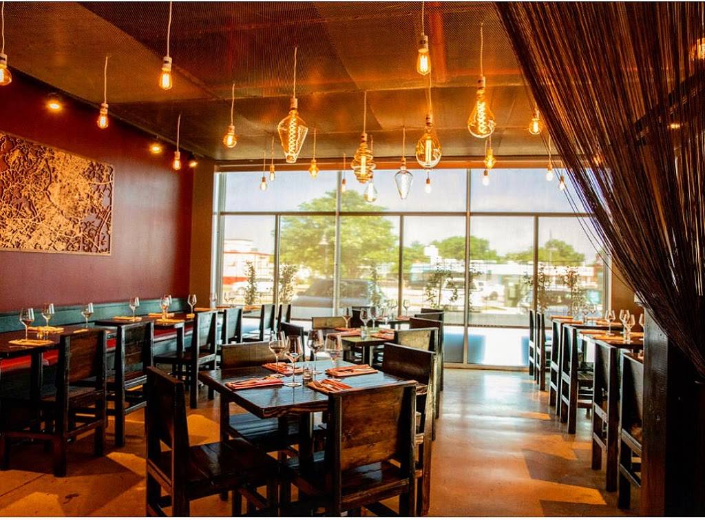 District Kitchen (Anderson Lane) | restaurant | 7858 Shoal Creek Blvd, Austin, TX 78757, USA | 5122847837 OR +1 512-284-7837