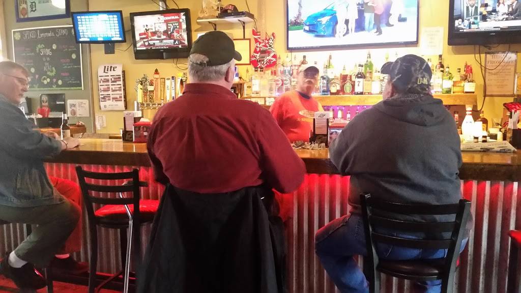 Joes Pizza & Sports Bar | restaurant | 127 E Bridge St, Plainwell, MI 49080, USA | 2696851162 OR +1 269-685-1162