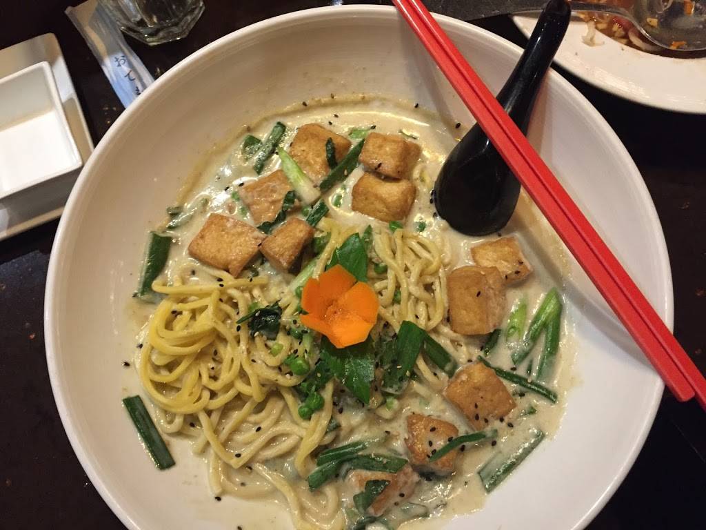 Lemon Grass Thai Cuisine | restaurant | 8600 Edinburgh Centre Dr, Brooklyn Park, MN 55443, USA | 7634948809 OR +1 763-494-8809