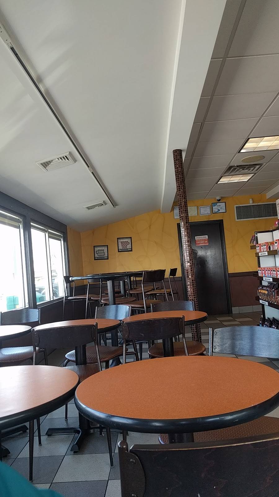 Dunkin | bakery | 2A Wilson Rd, Nahant, MA 01908, USA | 7815936826 OR +1 781-593-6826