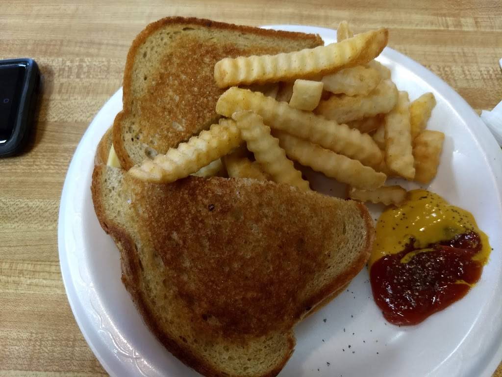 El Paso Chili Company | restaurant | 539 East Blvd N, Montgomery, AL 36109, USA | 3342440118 OR +1 334-244-0118