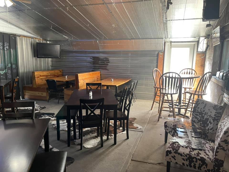 Tipsy Cow Bar & Grill | restaurant | 109 Colorado Ave, Merino, CO 80741, USA | 9705221117 OR +1 970-522-1117