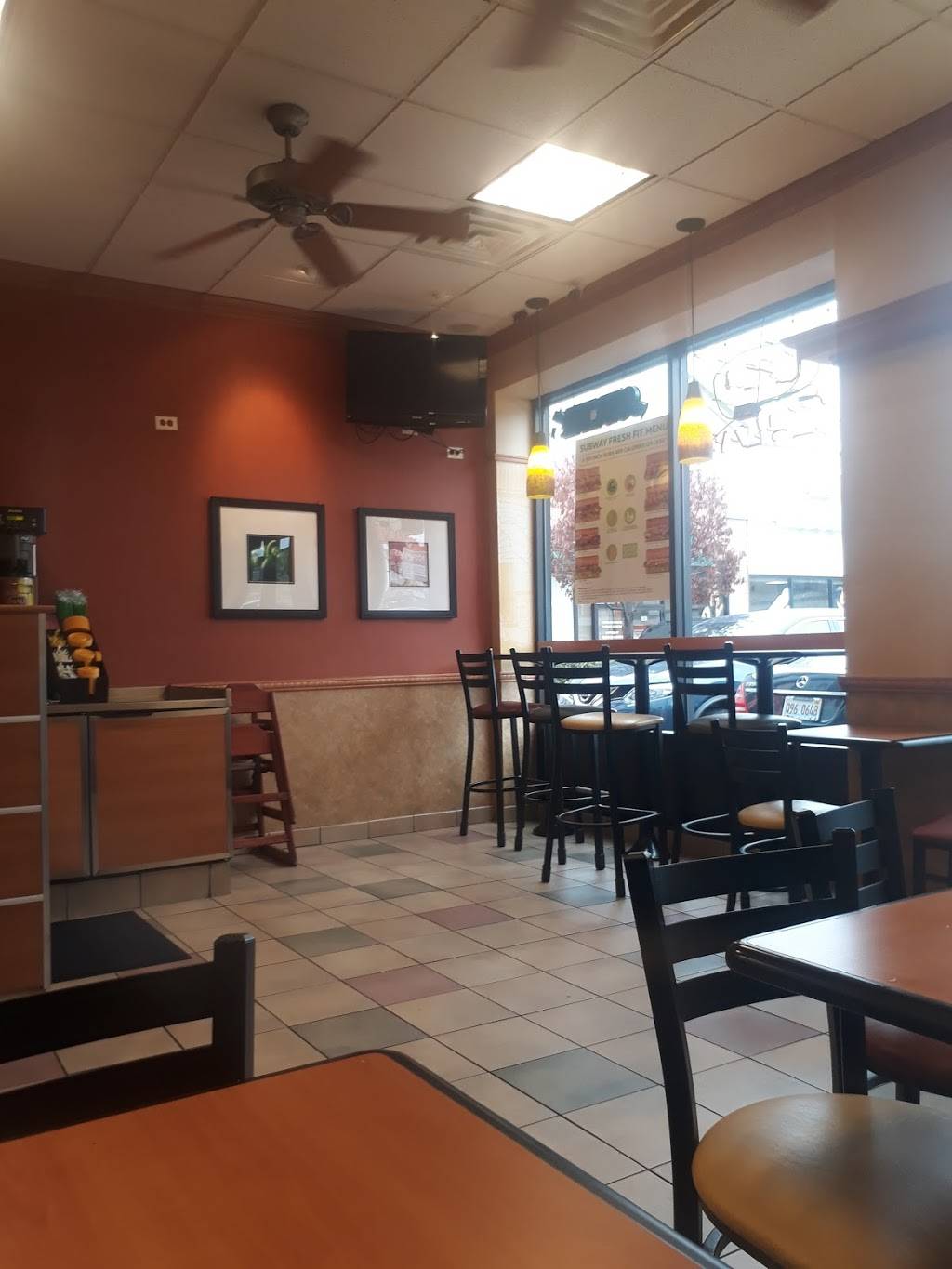 Subway | restaurant | 3348 W Lawrence Ave, Chicago, IL 60625, USA | 7732676969 OR +1 773-267-6969