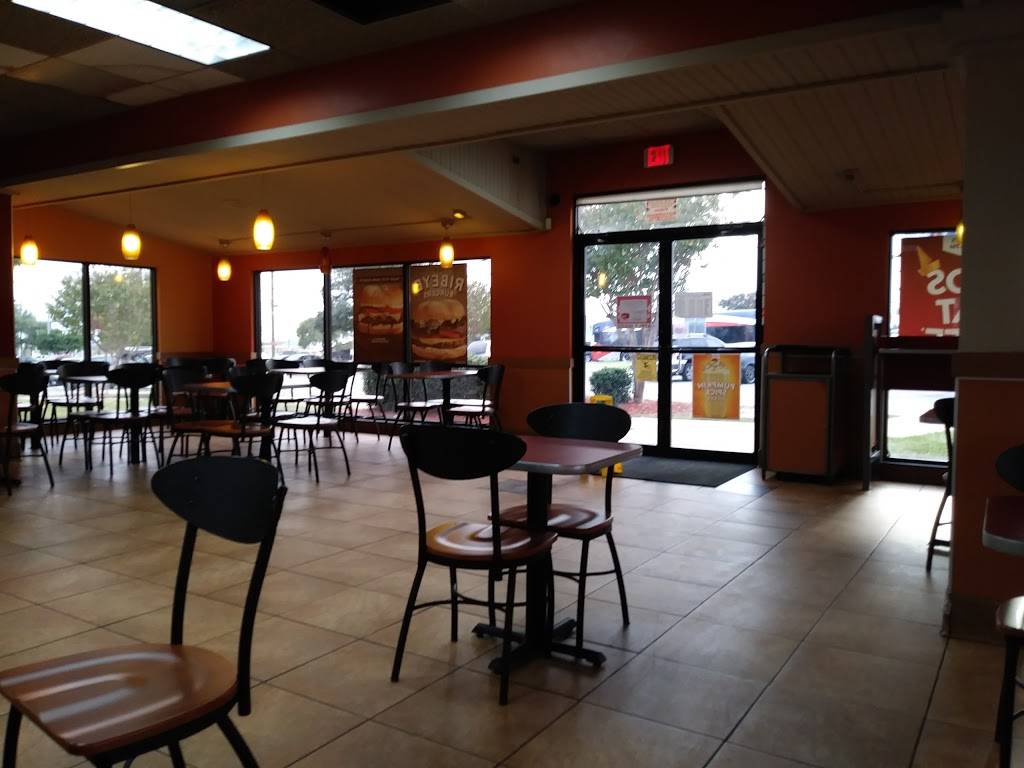 Jack in the Box | restaurant | 4626 Fredericksburg Rd, San Antonio, TX 78201, USA | 2107348945 OR +1 210-734-8945